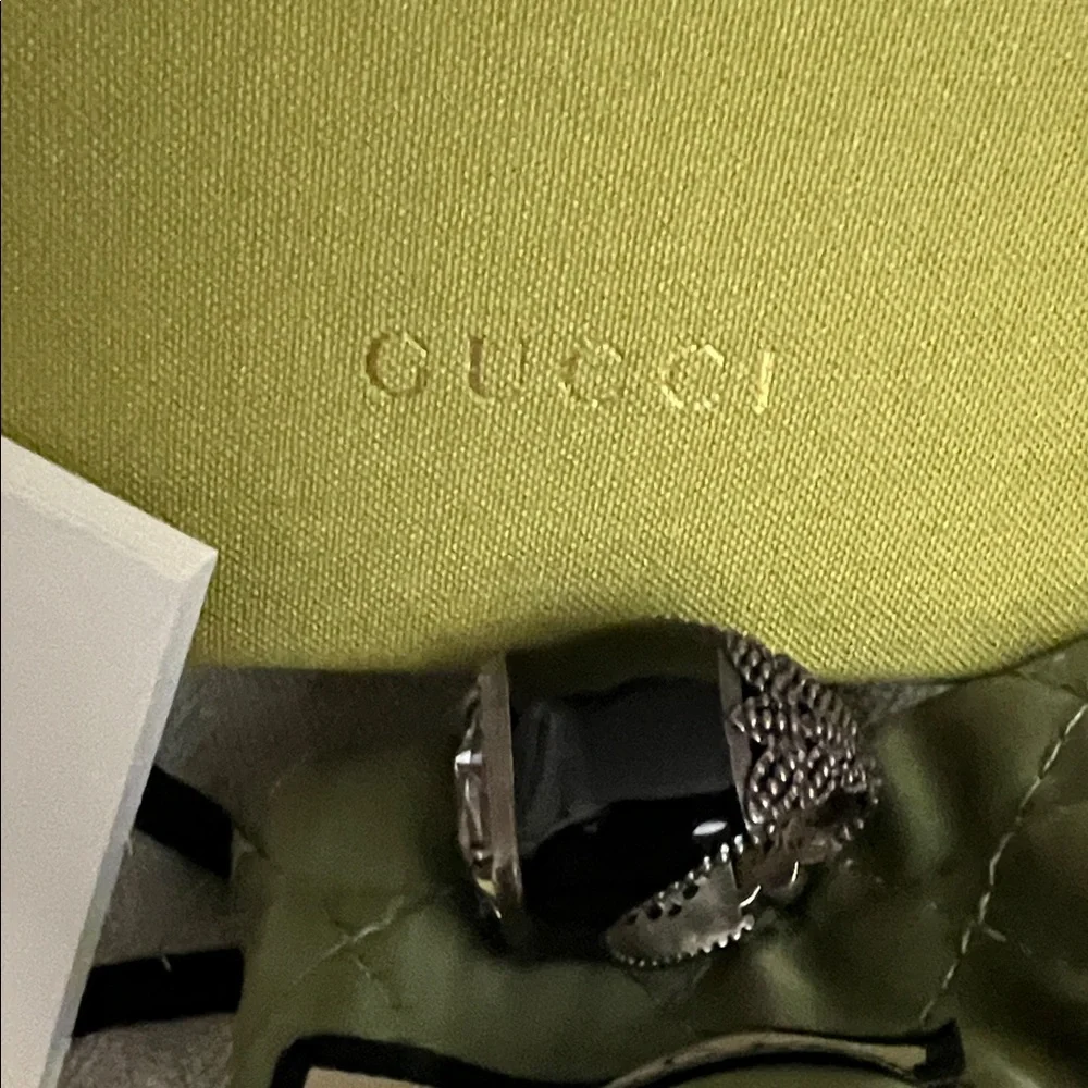 Gucci Silver Ring with Quilted Green Pouch size 16 Men’s Ring - Picture 4 of 16